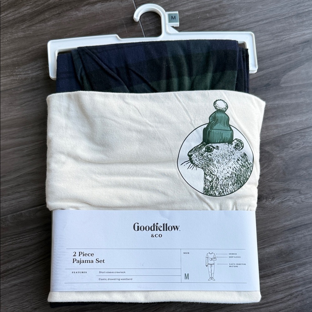 NWT Goodfellow & Co Cream and Dark Green Pajama Set
